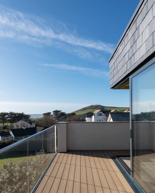 Cornerless window to croyde penthouse v3